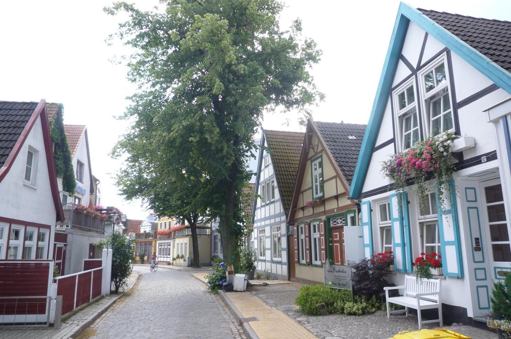 Strandmuschel, Ca 100M Z. Alten Strom Rostock Buitenkant foto